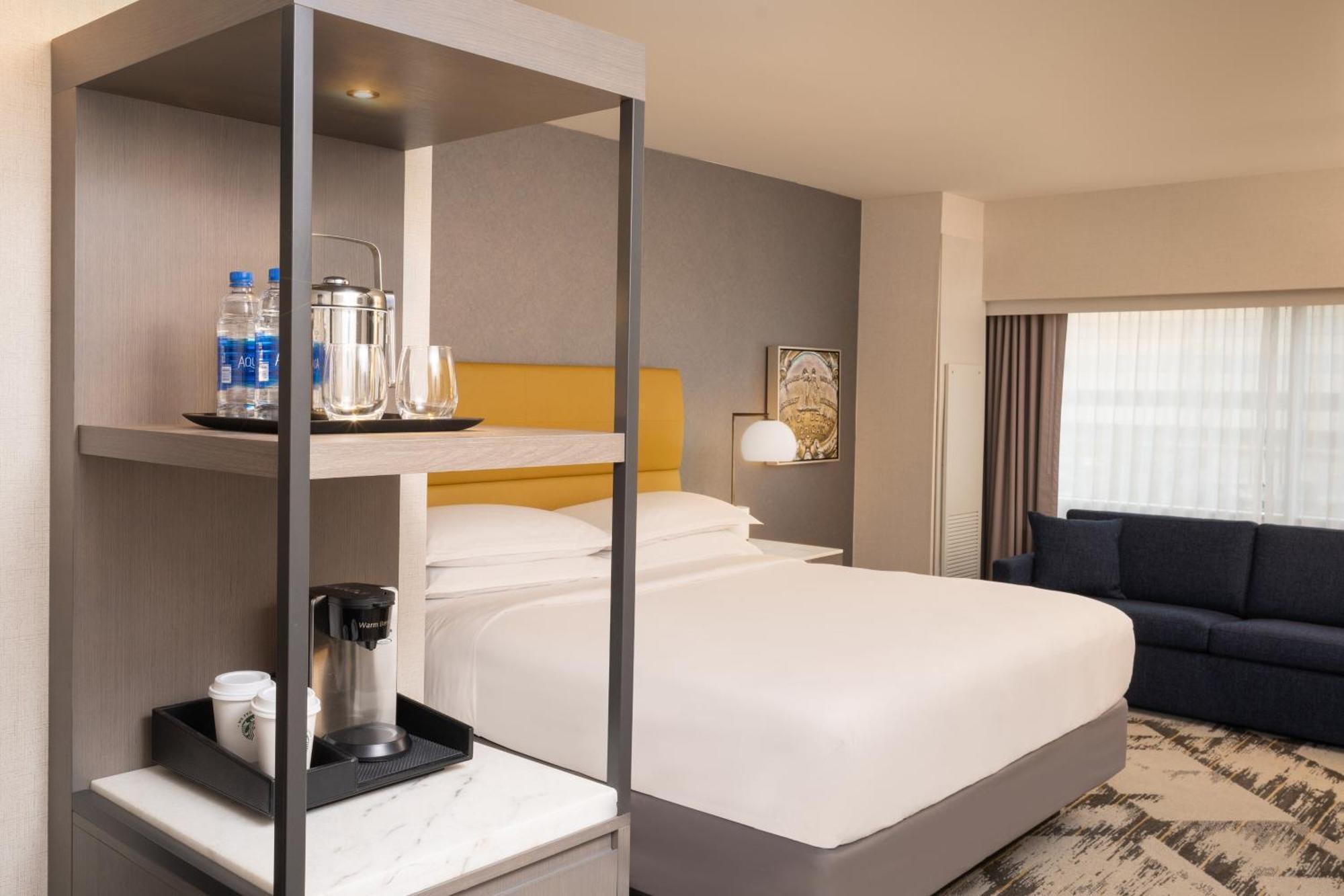 Sheraton Detroit Novi Exteriör bild