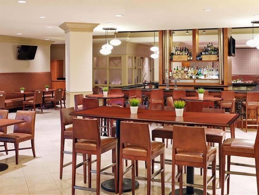 Sheraton Detroit Novi Exteriör bild