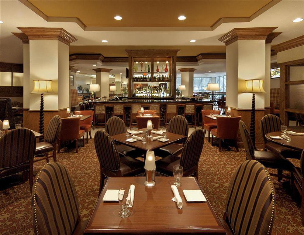 Sheraton Detroit Novi Restaurang bild